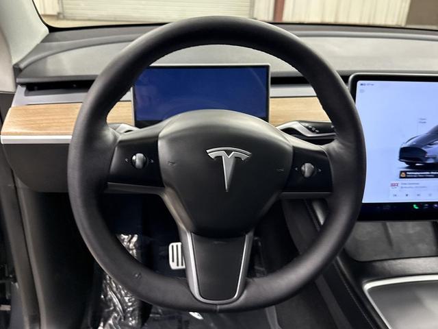 Photo of 2022 Midnight Silver Metallic Tesla Model Y
