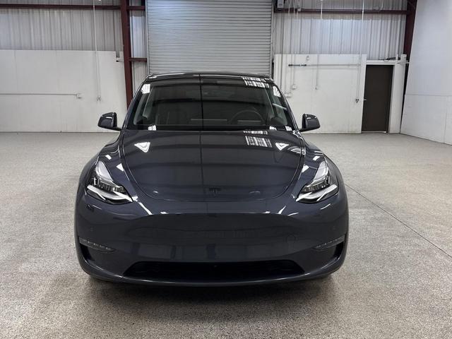 Photo of 2022 Midnight Silver Metallic Tesla Model Y
