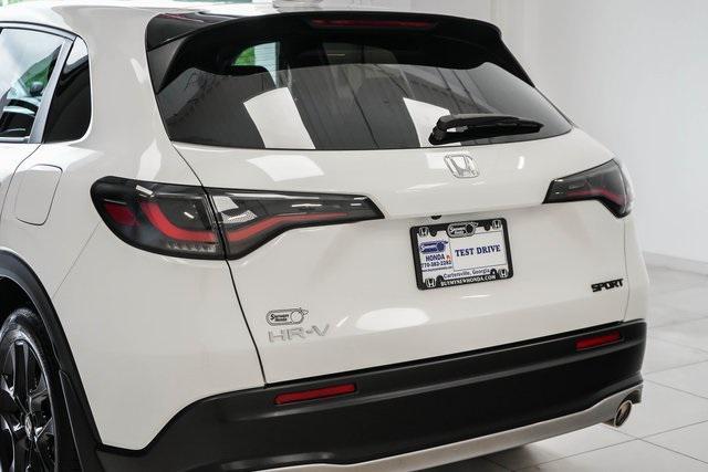 Photo of 2024 Platinum White Pearl Honda HR-V