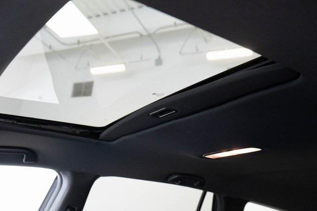 Photo of 2022 Crystal Black Pearl Honda Pilot