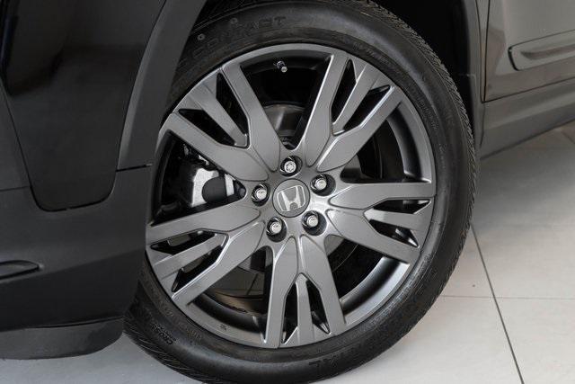 Photo of 2022 Crystal Black Pearl Honda Pilot