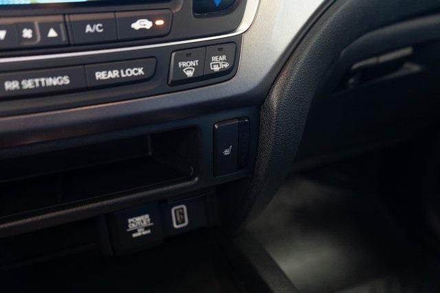 Photo of 2022 Crystal Black Pearl Honda Pilot
