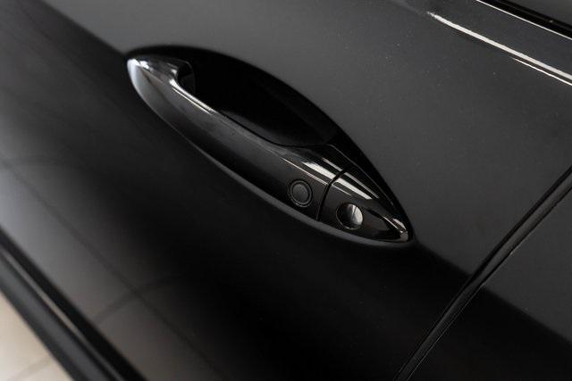 Photo of 2022 Crystal Black Pearl Honda Pilot