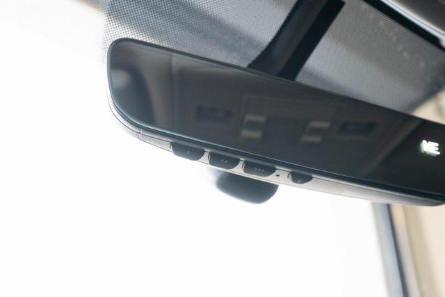 Photo of 2022 Pyrite Silver Metallic Volkswagen Atlas