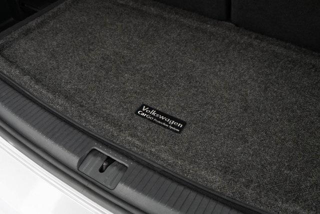 Photo of 2022 Pyrite Silver Metallic Volkswagen Atlas