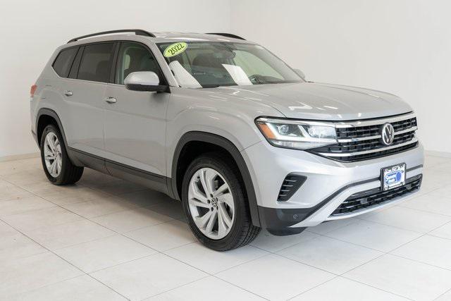 Photo of 2022 Pyrite Silver Metallic Volkswagen Atlas