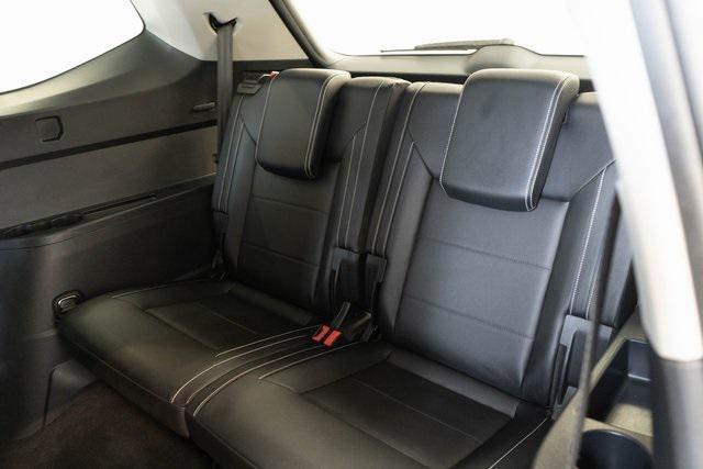 Photo of 2022 Pyrite Silver Metallic Volkswagen Atlas
