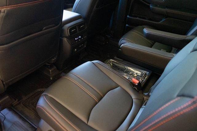 Photo of 2025 Radiant Red Metallic II Honda Pilot