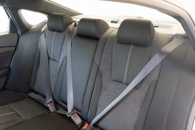 Photo of 2025 Platinum White Pearl Honda Accord Hybrid