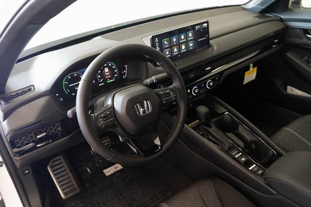 Photo of 2025 Platinum White Pearl Honda Accord Hybrid