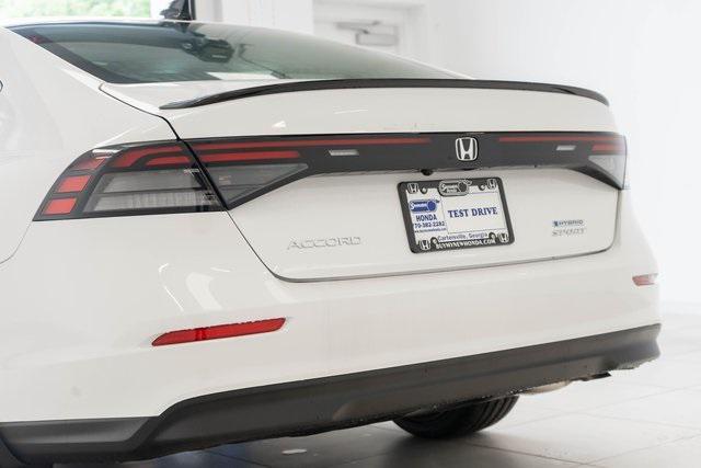 Photo of 2025 Platinum White Pearl Honda Accord Hybrid