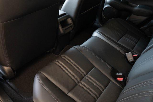 Photo of 2026 Urban Gray Pearl Honda HR-V
