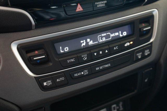 Photo of 2022 Crystal Black Pearl Honda Ridgeline