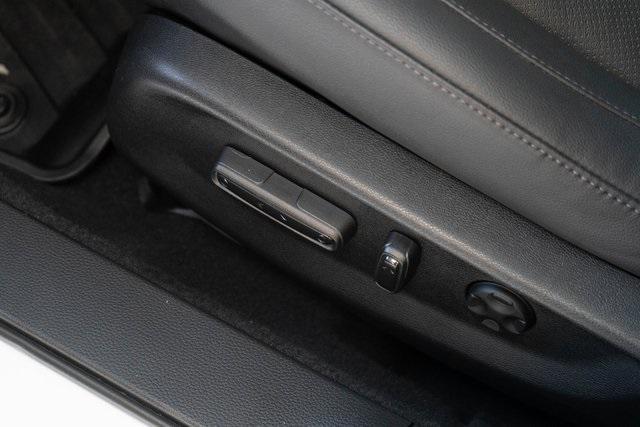 Photo of 2022 Platinum White Pearl Honda Accord