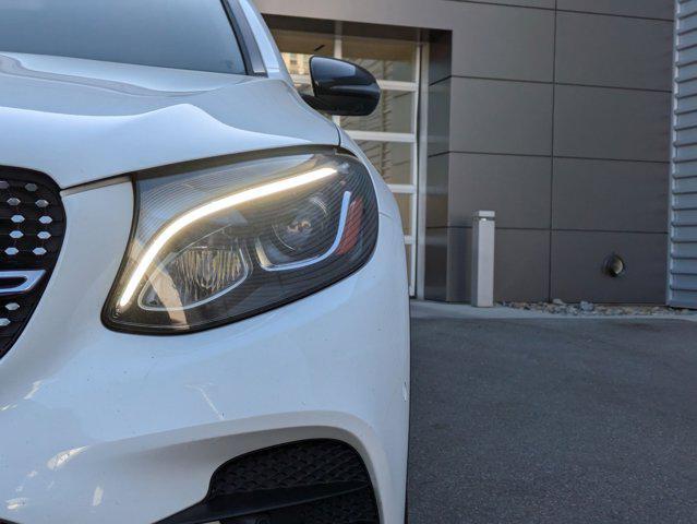 Photo of 2018 Polar White Mercedes-Benz GLC 300