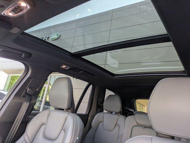 Photo of 2022 Crystal White Metallic Volvo XC90 Recharge Plug-In Hybrid