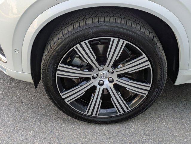 Photo of 2022 Crystal White Metallic Volvo XC90 Recharge Plug-In Hybrid