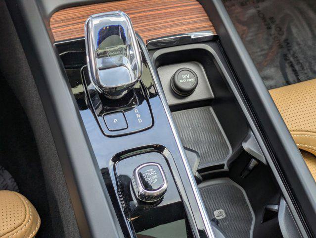 Photo of 2025 Denim Blue Metallic Volvo XC60 Plug-In Hybrid