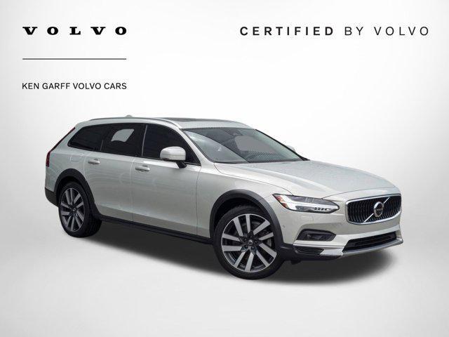 2022 Volvo V90 Cross Country