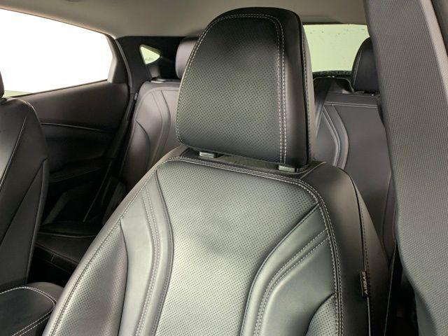Photo of 2022 White Metallic Ford Mustang Mach-E