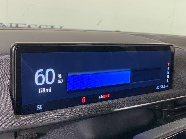 Photo of 2022 White Metallic Ford Mustang Mach-E