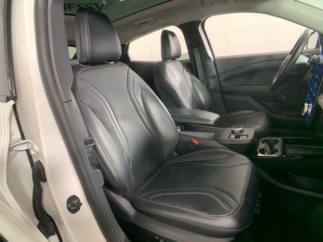 Photo of 2022 White Metallic Ford Mustang Mach-E