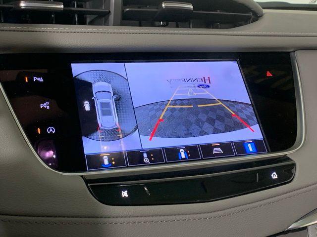 Photo of 2024 Crystal White Tricoat Cadillac XT5