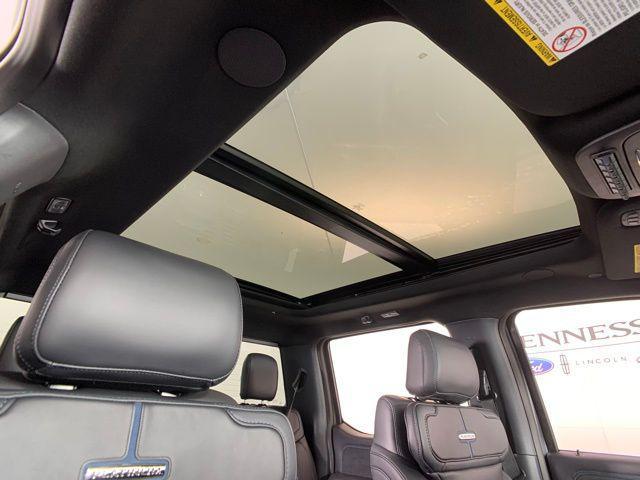 Photo of 2025 Gray Metallic Ford F-250