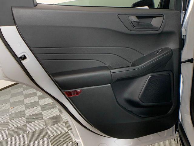 Photo of 2025 Oxford White Ford Escape