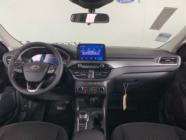 Photo of 2025 Oxford White Ford Escape