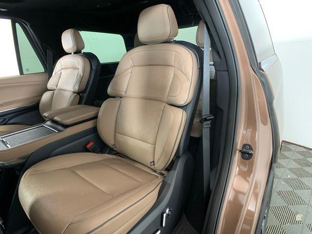 Photo of 2025 Copper Metallic Lincoln Navigator