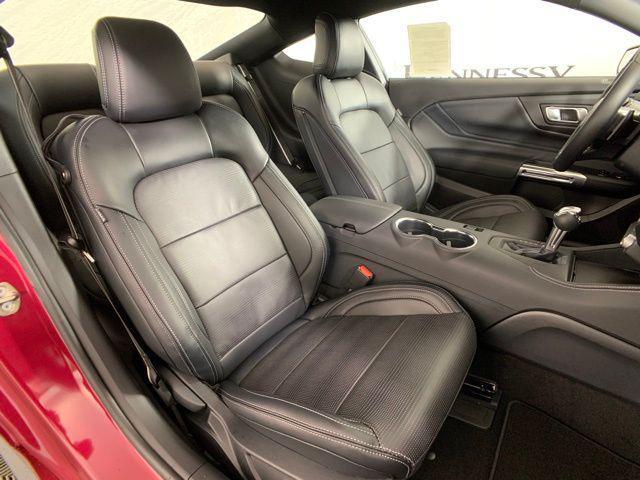 Photo of 2025 Magenta Ford Mustang