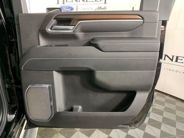 Photo of 2025 Onyx Black GMC Sierra 2500
