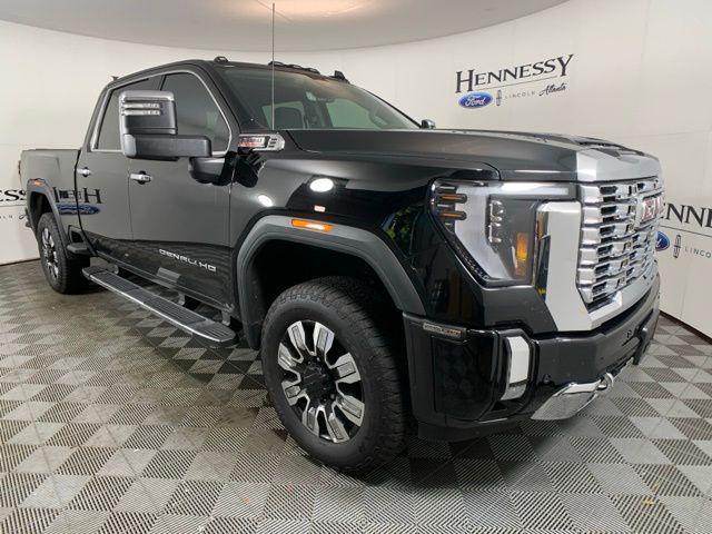 Photo of 2025 Onyx Black GMC Sierra 2500
