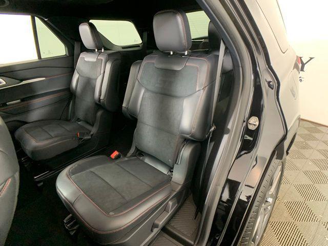 Photo of 2025 Agate Black Metallic Ford Explorer