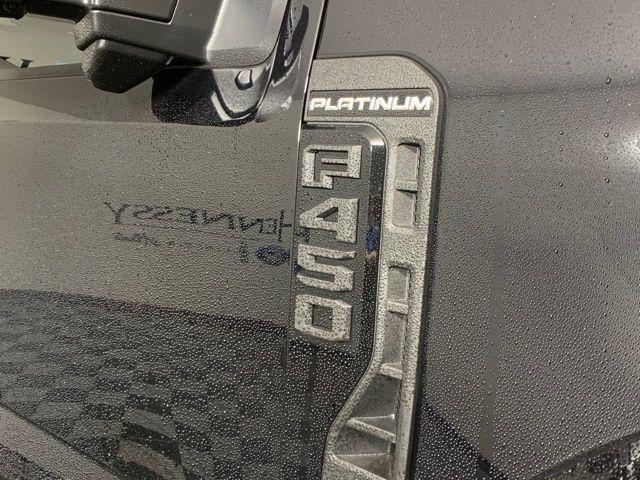 Photo of 2025 Agate Black Metallic Ford F-450