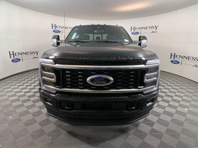 Photo of 2025 Agate Black Metallic Ford F-450