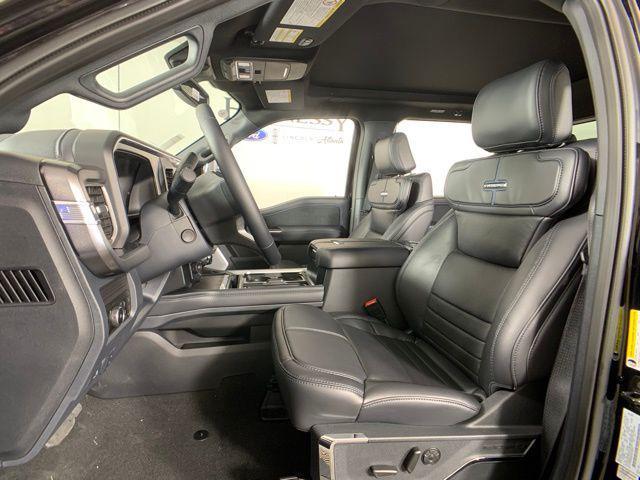 Photo of 2025 Agate Black Metallic Ford F-450