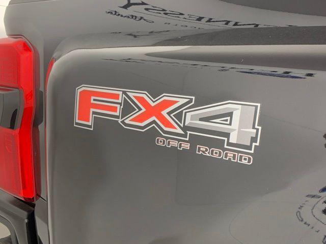 Photo of 2025 Agate Black Metallic Ford F-450