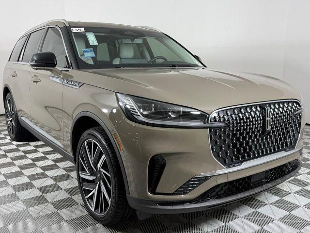 Photo of 2025 Harbor Gray Lincoln Aviator