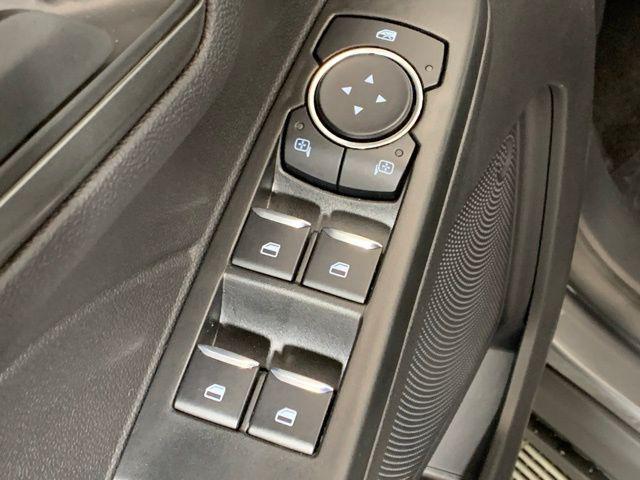 Photo of 2025 Gray Metallic Ford Escape