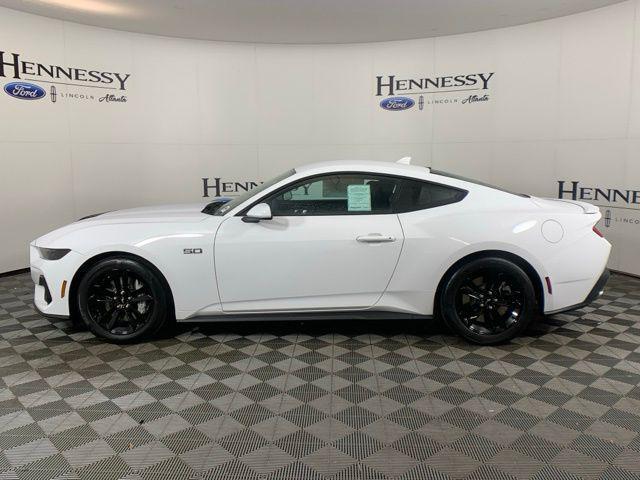 Photo of 2025 Oxford White Ford Mustang