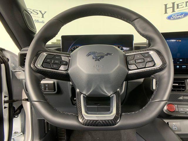 Photo of 2025 Oxford White Ford Mustang