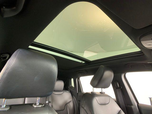 Photo of 2022 Granite Crystal Metallic Clearcoat Jeep Compass