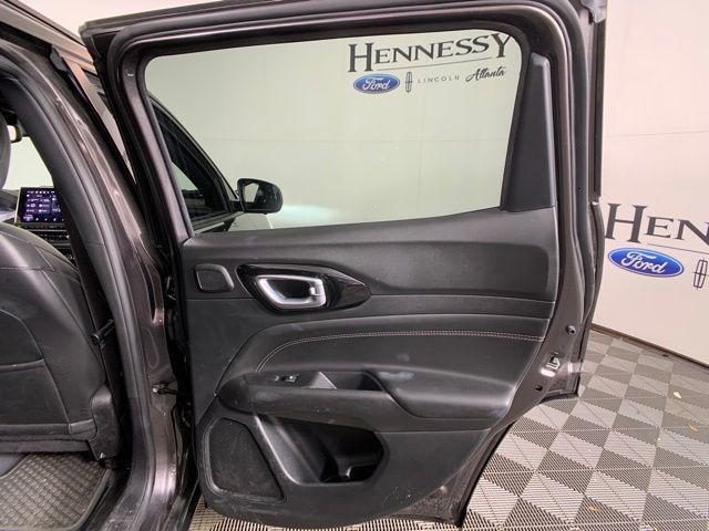 Photo of 2022 Granite Crystal Metallic Clearcoat Jeep Compass