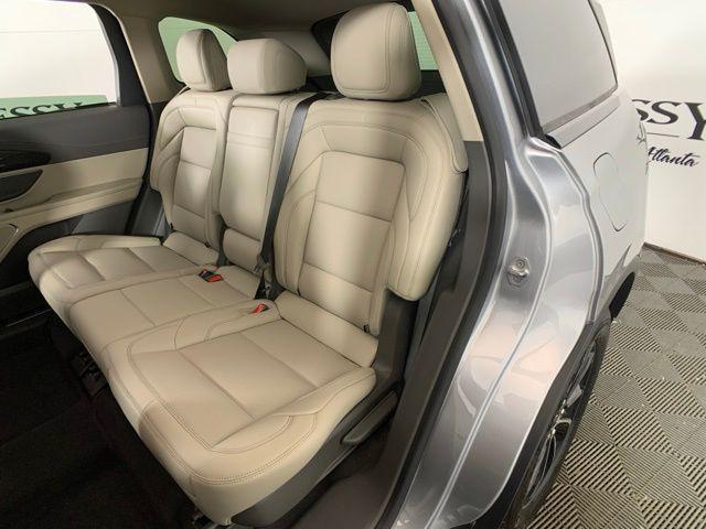 Photo of 2025 Radiance Metallic Lincoln Nautilus