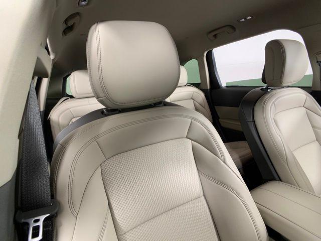 Photo of 2025 Radiance Metallic Lincoln Nautilus