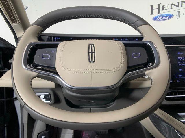 Photo of 2025 Radiance Metallic Lincoln Nautilus