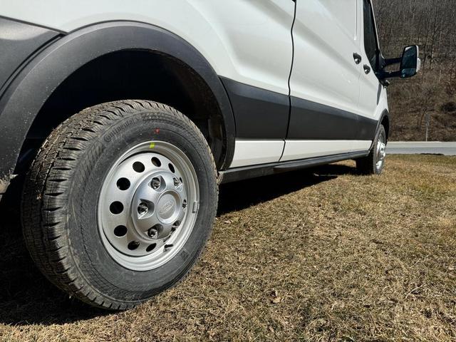Photo of 2025 White Ford Transit-250