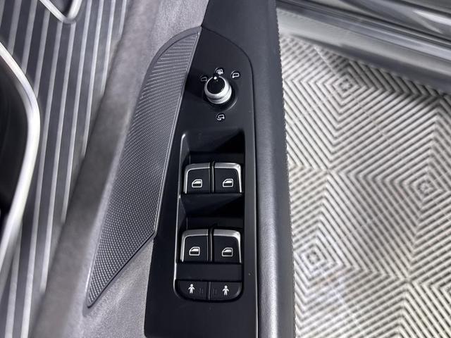 Photo of 2018 Daytona Gray Pearl Effect Audi RS 7